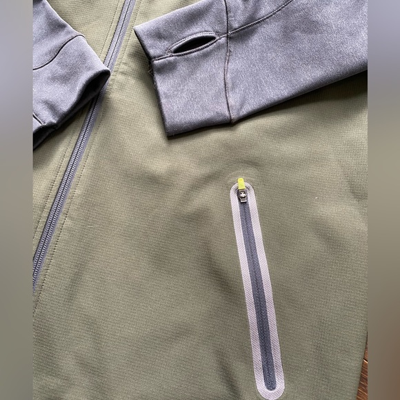 GUC The North Face Softshell Jacket - Picture 2 of 5